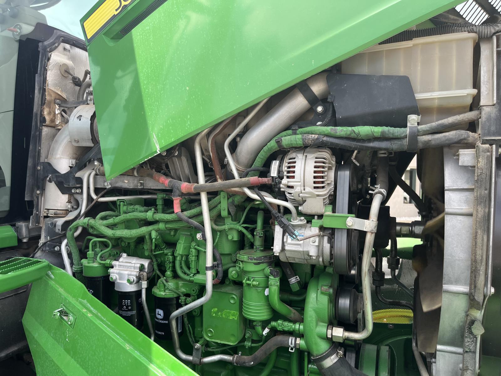 ./imagenes/INVOICE/2019/18103/JOHN DEERE 7270R (16).JPG